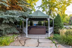 2238 E Cottonwood Cove Ln, Cottonwood Heights, UT 84121 - Photo 8