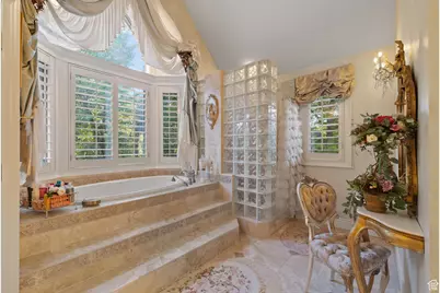 2238 E Cottonwood Cove Ln, Cottonwood Heights, UT 84121 - Photo 30