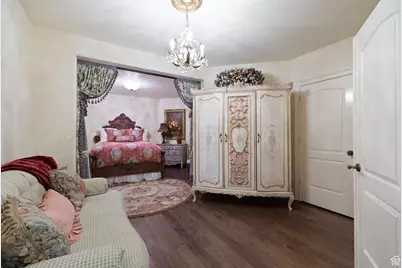 2238 E Cottonwood Cove Ln, Cottonwood Heights, UT 84121 - Photo 54
