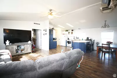 374 W 2050 S, Vernal, UT 84078 - Photo 4