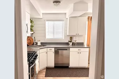 2220 E Murray Holladay Rd S #160, Holladay, UT 84117 - Photo 4