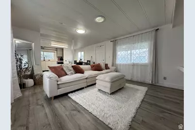 5075 W 4700 S #121, Kearns, UT 84118 - Photo 4