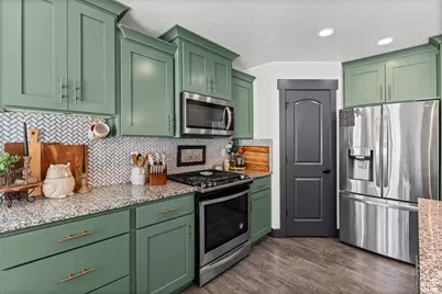 1237 S 50 E, Salem, UT 84653 - Photo 12