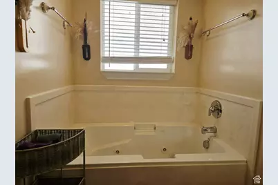 230 N Nelson Ave W, Roosevelt, UT 84066 - Photo 30