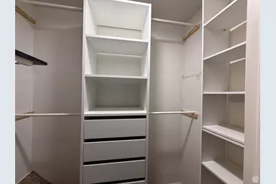 6056 S 2075 E, Holladay, UT 84121 - Photo 20