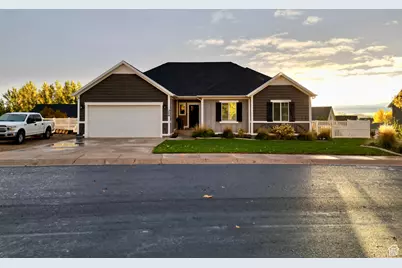 324 N 1000 W, Roosevelt, UT 84066 - Photo 1