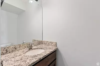 1142 W 2050 S, Syracuse, UT 84075 - Photo 12