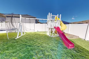 3809 E Hollow Crest Dr, Eagle Mountain, UT 84005 - Photo 34