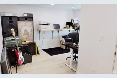 3809 E Hollow Crest Dr, Eagle Mountain, UT 84005 - Photo 28