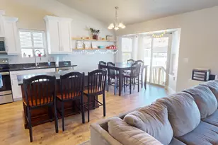 3809 E Hollow Crest Dr, Eagle Mountain, UT 84005 - Photo 6