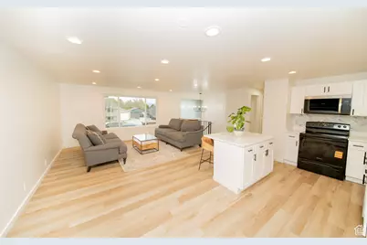 4961 W 3850 S, West Valley, UT 84120 - Photo 4