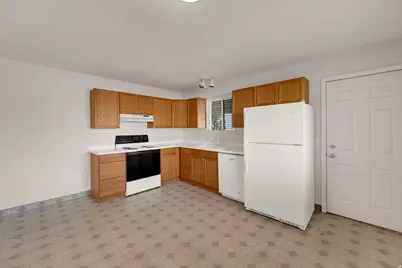 916 E 8475 S #2, Sandy, UT 84094 - Photo 6