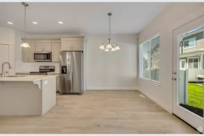 1731 N 3780 W, Lehi, UT 84048 - Photo 4