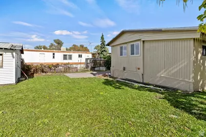 8950 S Reliance Dr, Sandy, UT 84070 - Photo 16