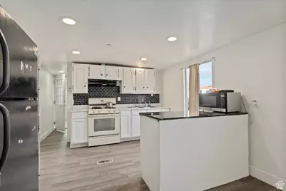 8950 S Reliance Dr, Sandy, UT 84070 - Photo 6