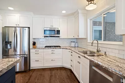 256 Seemore Dr, Kaysville, UT 84037 - Photo 10