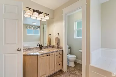 256 Seemore Dr, Kaysville, UT 84037 - Photo 14