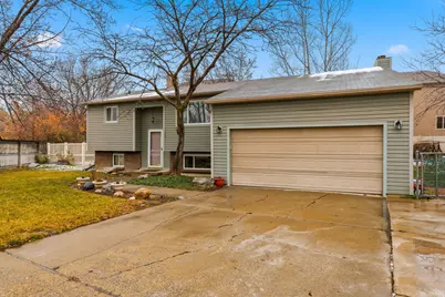 3184 Barnhill Bay, Cottonwood Heights, UT 84121 - Photo 2