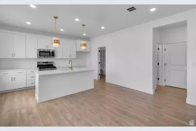 678 N 600 W #103, Tremonton, UT 84337 - Photo 1