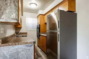 803 E 6th Ave N, Salt Lake City, UT 84103 - Photo 10