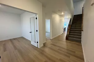 1004 W Motor Vu Dr, Riverdale, UT 84405 - Photo 6