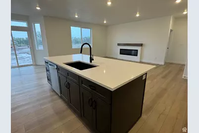 1004 W Motor Vu Dr #213, Riverdale, UT 84405 - Photo 12