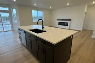 1004 W Motor Vu Dr, Riverdale, UT 84405 - Photo 12