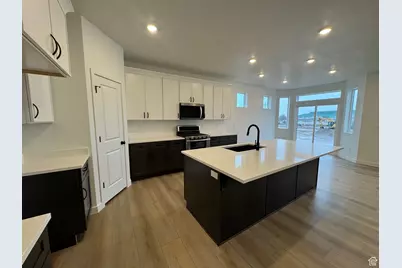 1004 W Motor Vu Dr #213, Riverdale, UT 84405 - Photo 10