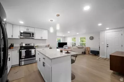 1062 W Foxglove Dr #118, Taylorsville, UT 84123 - Photo 10