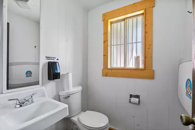 510 N Main St, Henefer, UT 84033 - Photo 18