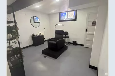 737 W Center St S, Midvale, UT 84047 - Photo 22