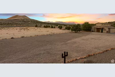 533 W Canyon Trl, Dammeron Valley, UT 84783 - Photo 78
