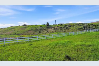 2075 E Canyon Rd, Smithfield, UT 84335 - Photo 16