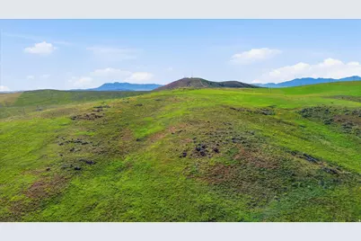 2075 E Canyon Rd, Smithfield, UT 84335 - Photo 10