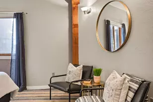 327 W 200 S, Salt Lake City, UT 84101 - Photo 18