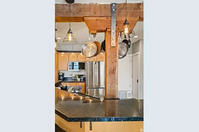 327 W 200 S #404, Salt Lake City, UT 84101 - Photo 8