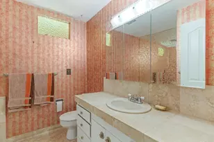 7138 S Chris Ln E, Cottonwood Heights, UT 84121 - Photo 10