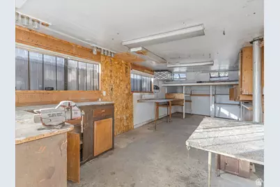 7138 S Chris Ln E, Cottonwood Heights, UT 84121 - Photo 26