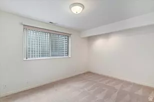 5522 S 600 E, Washington Terrace, UT 84405 - Photo 24