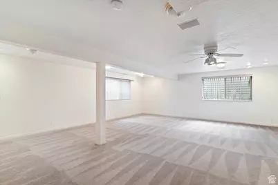 5522 S 600 E, Washington Terrace, UT 84405 - Photo 22