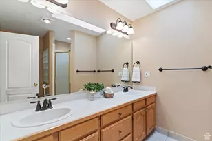 5522 S 600 E, Washington Terrace, UT 84405 - Photo 14