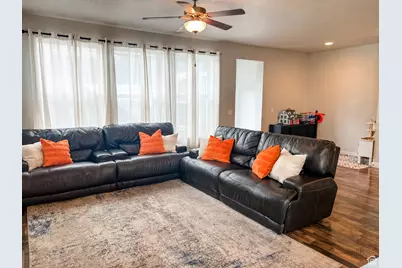 10804 S Gresham Dr, South Jordan, UT 84009 - Photo 12