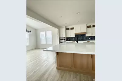 642 S Owens Ct, Grantsville, UT 84029 - Photo 4