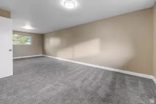 349 Belaire Cir, Grantsville, UT 84029 - Photo 14