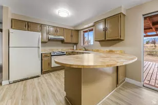 349 Belaire Cir, Grantsville, UT 84029 - Photo 8