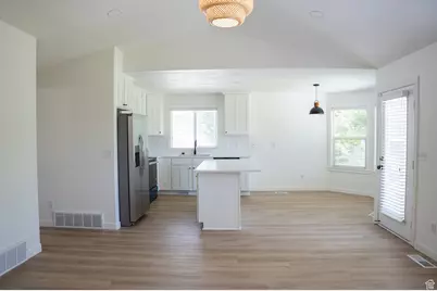 2104 W 2200 S, Syracuse, UT 84075 - Photo 4