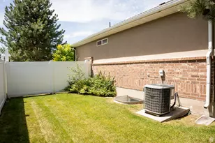2104 W 2200 S, Syracuse, UT 84075 - Photo 30