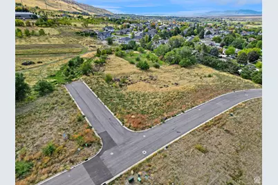 384 E Skyline Dr S #10, Brigham City, UT 84302 - Photo 2