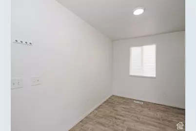 635 E Wildrose Dr N, Grantsville, UT 84029 - Photo 20