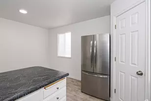 635 E Wildrose Dr N, Grantsville, UT 84029 - Photo 14